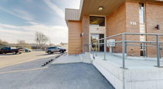 935 Lake Elmo Dr