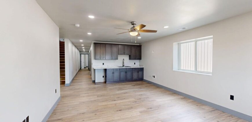 3734 Cresent Lake Rd, Unit 4