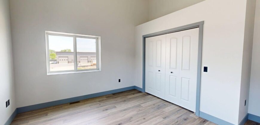 3734 Cresent Lake Rd, Unit 4
