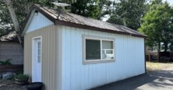 20 6th St W, Roundup