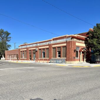 201 Main St, Roundup