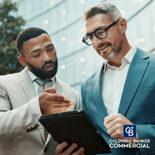 Summer Surge: Seizing the Seasonal Edge in Commercial Leasing