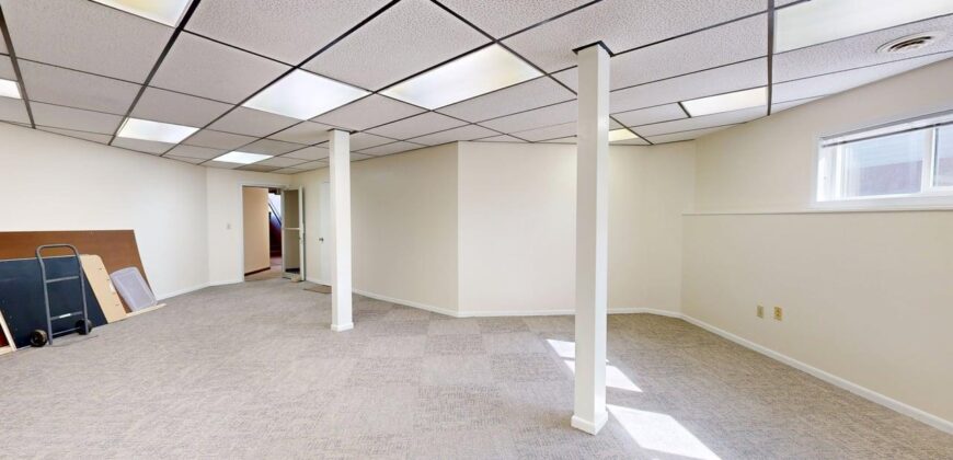 1445 Ave B