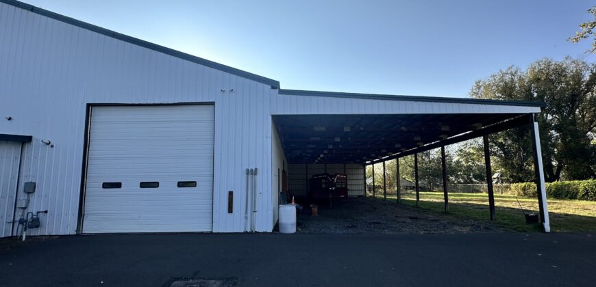 9026 Kautzman Rd