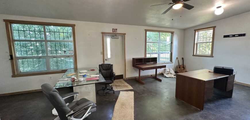 9026 Kautzman Rd
