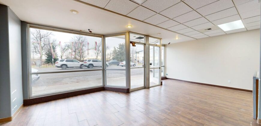 105 E Main St, Laurel