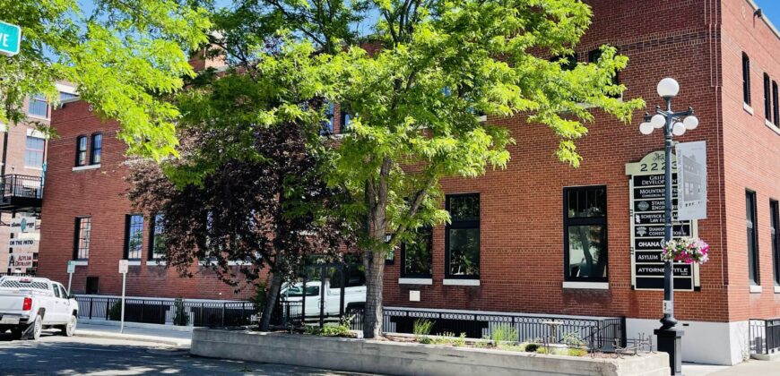 2223 Montana Ave, Ste 202