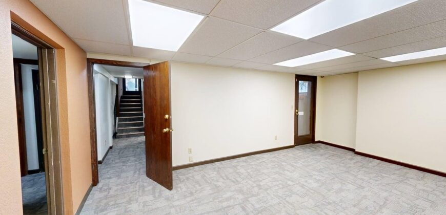 645 Grand Ave