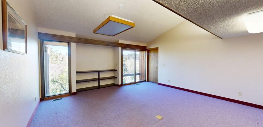 11 E Airport Rd