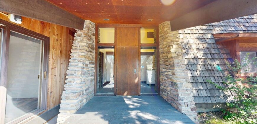 11 E Airport Rd