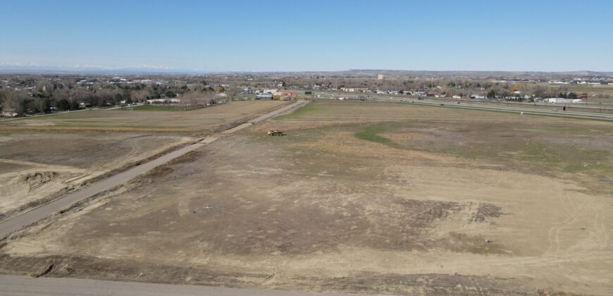 8522 S Frontage Rd – 2.11 AC