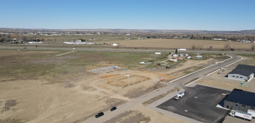 8522 S Frontage Rd – 2.11 AC